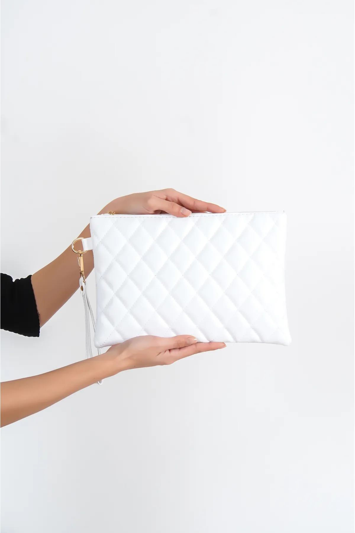 Capone Outfitters  Capone White Paris Quilted White Damentasche