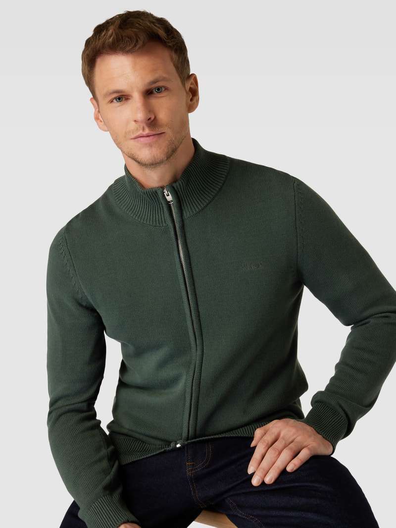 Strickjacke mit Label-Stitching Modell 'STAND JACKET' in olivgrün