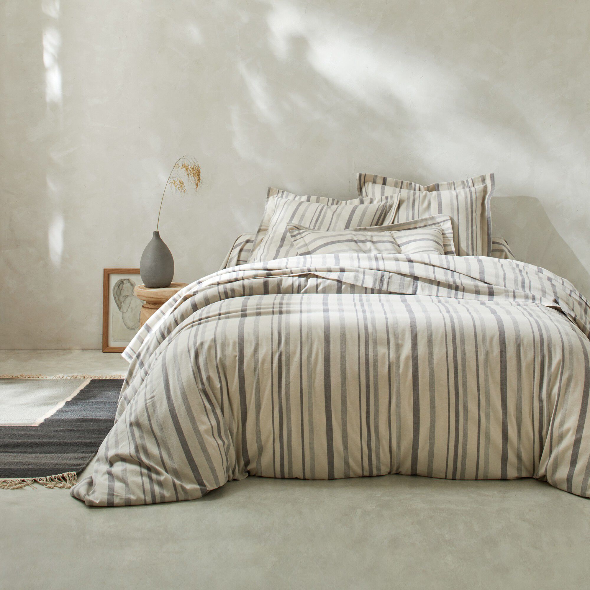 Linge de lit en flanelle rayée tissé-teint
