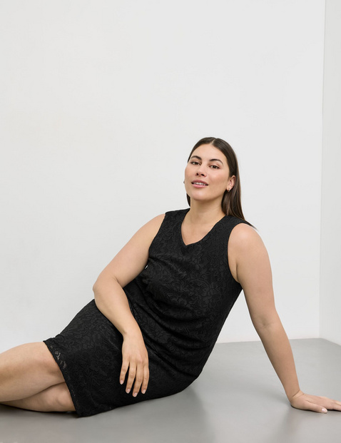 Ärmelloses Spitzenkleid mit Stretchkomfort