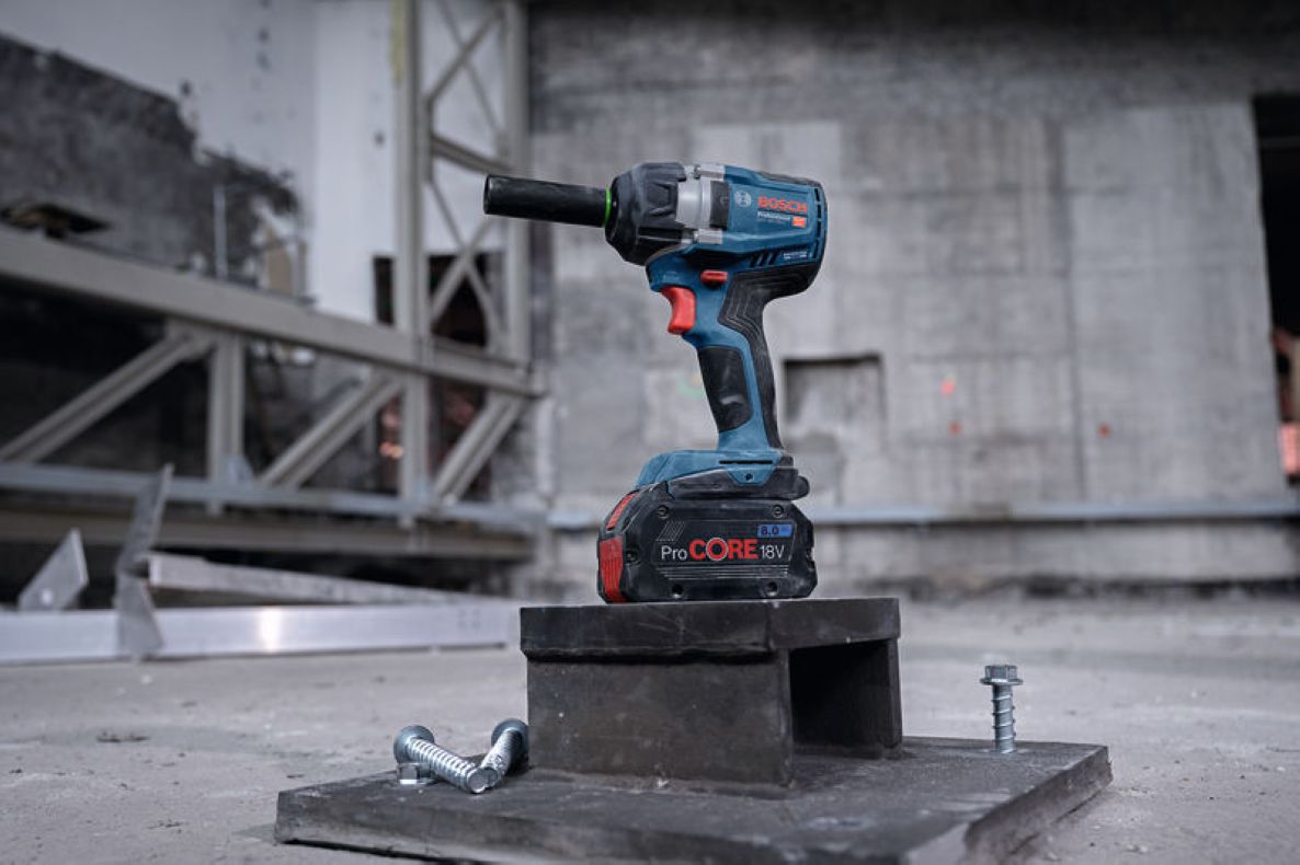 Bosch Blue 06019L9001 GDS 18V-750 C komplet akumulatorskih udarnih vijačnikov brez baterij in polnilnika v L-BOXX-u