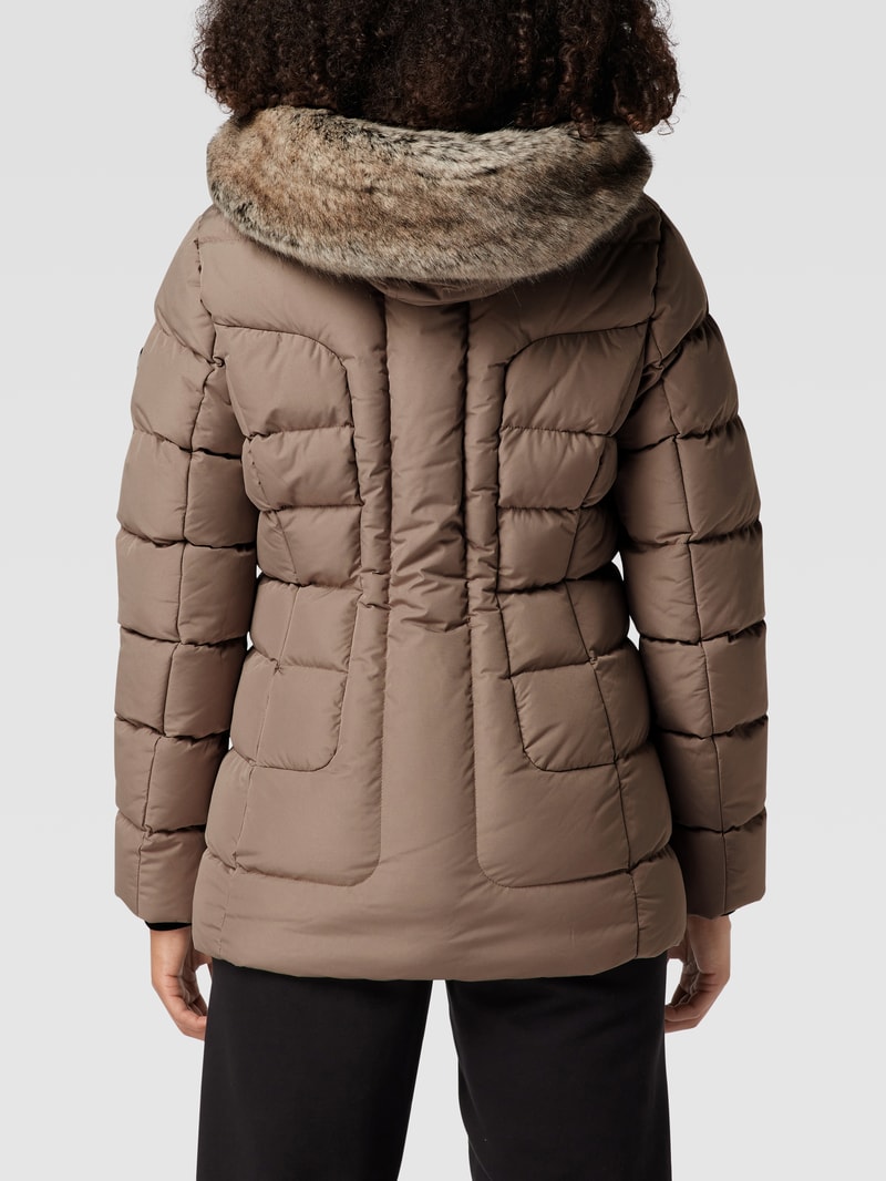 Funktionsjacke mit abnehmbarer Kapuze Modell 'Belvitesse Medium' in sand