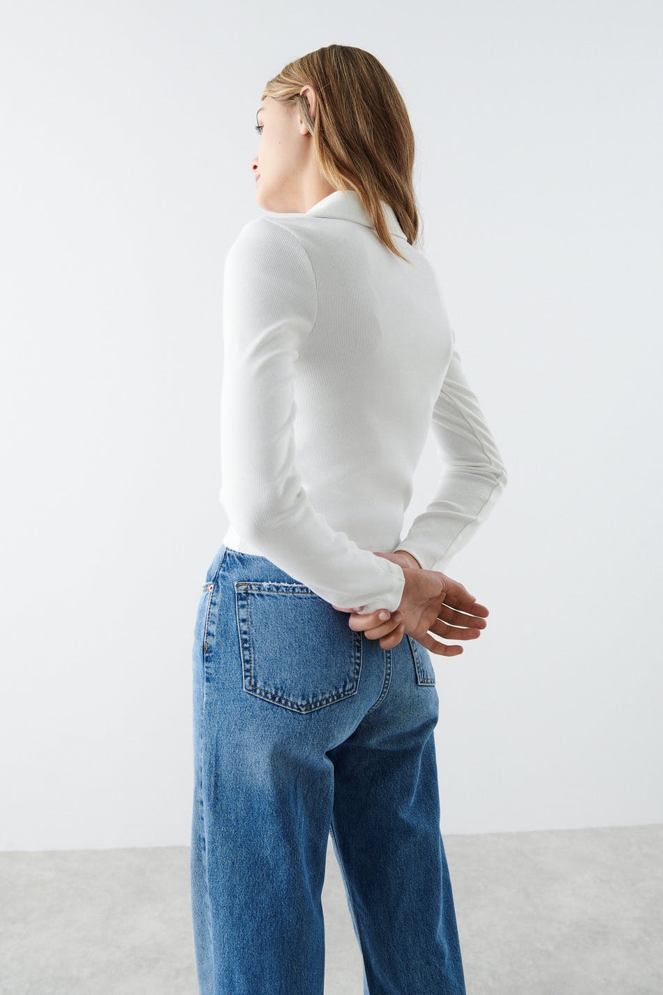 Y long sleeve v-neck top