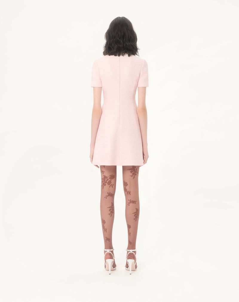Vestido curto bordado em tweed de algodão texturizado