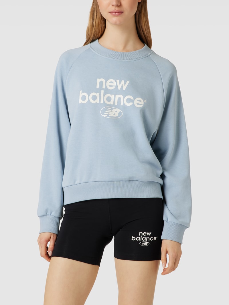 Sweatshirt mit Label-Print Modell 'Essentials Graphic' in hellblau