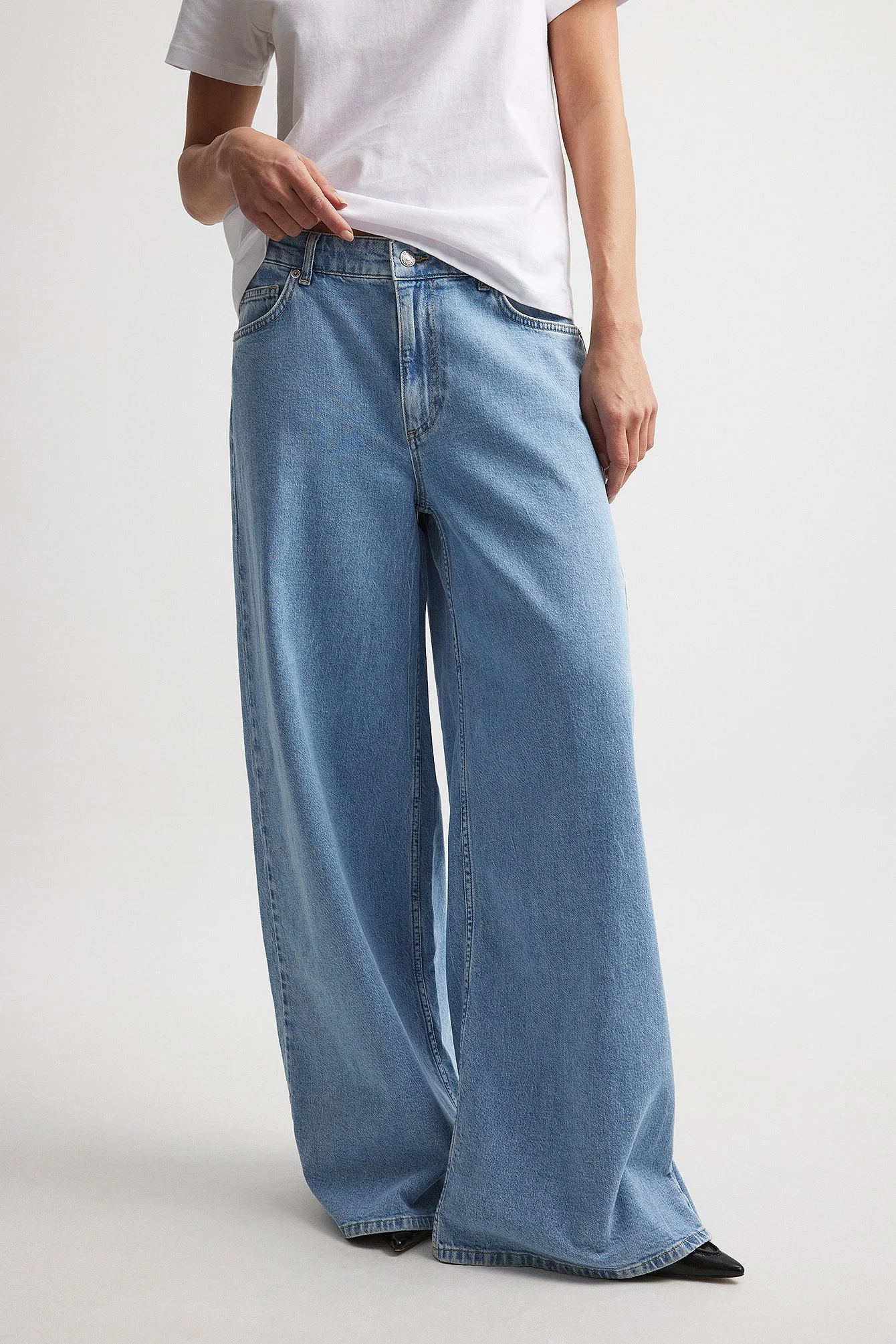 Weite Jeans mit niedriger Taille