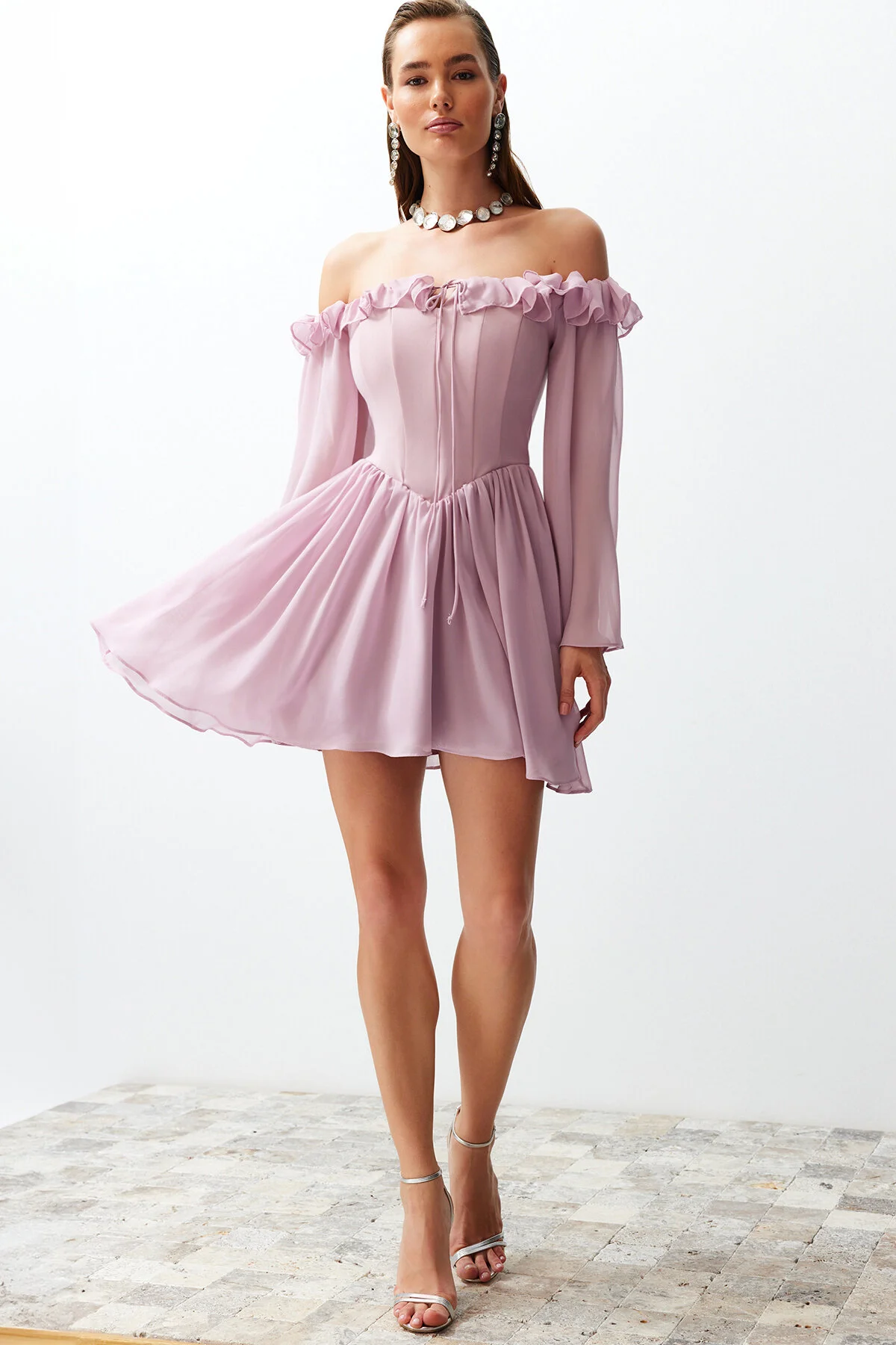 Trendyol Collection  Dusty Rose Taillenöffnung/Skater-gefüttertes Volant-Chiffon-Elegantes Abendkleid TPRSS23EL00096