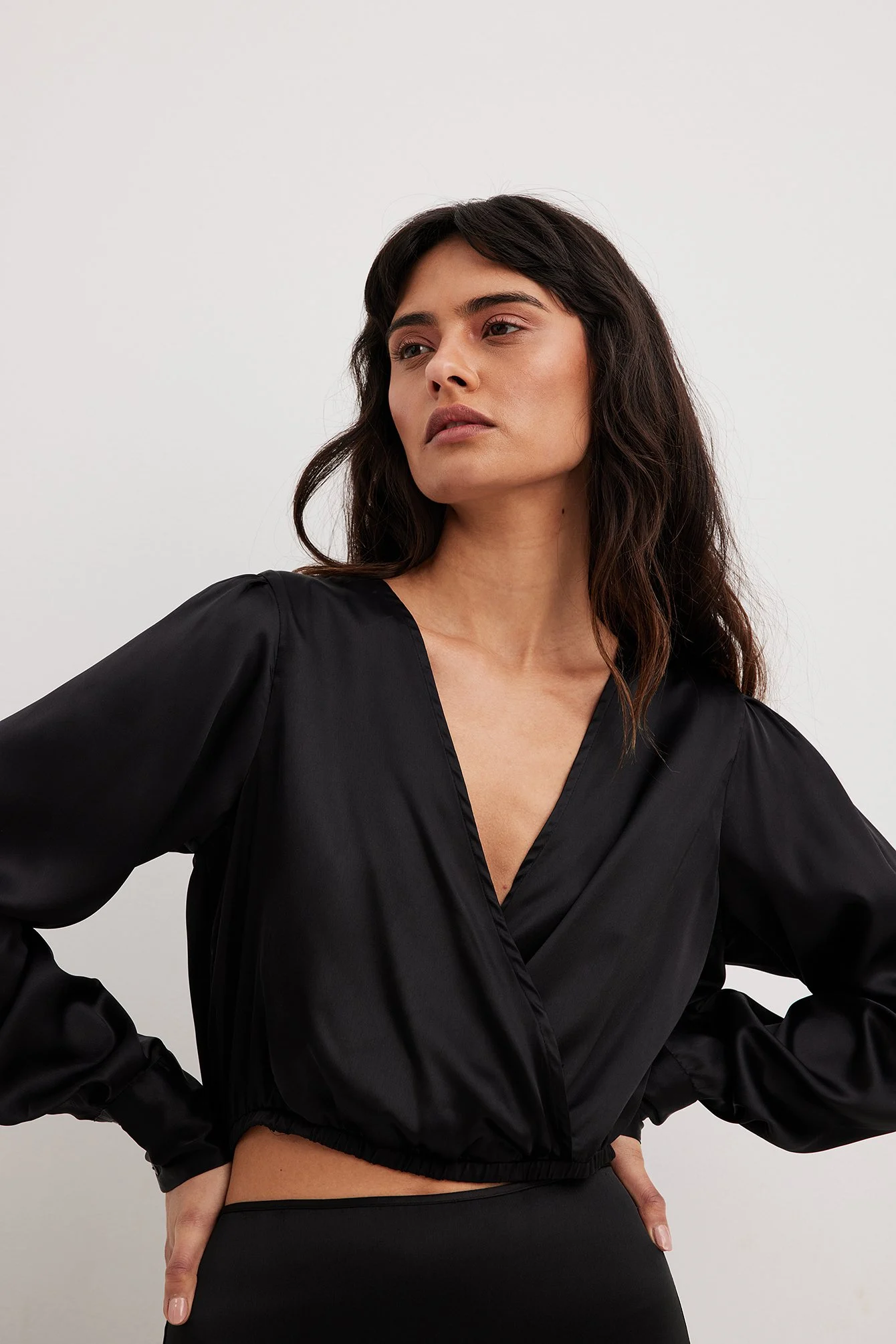 Recycelte Satinbluse Overlap