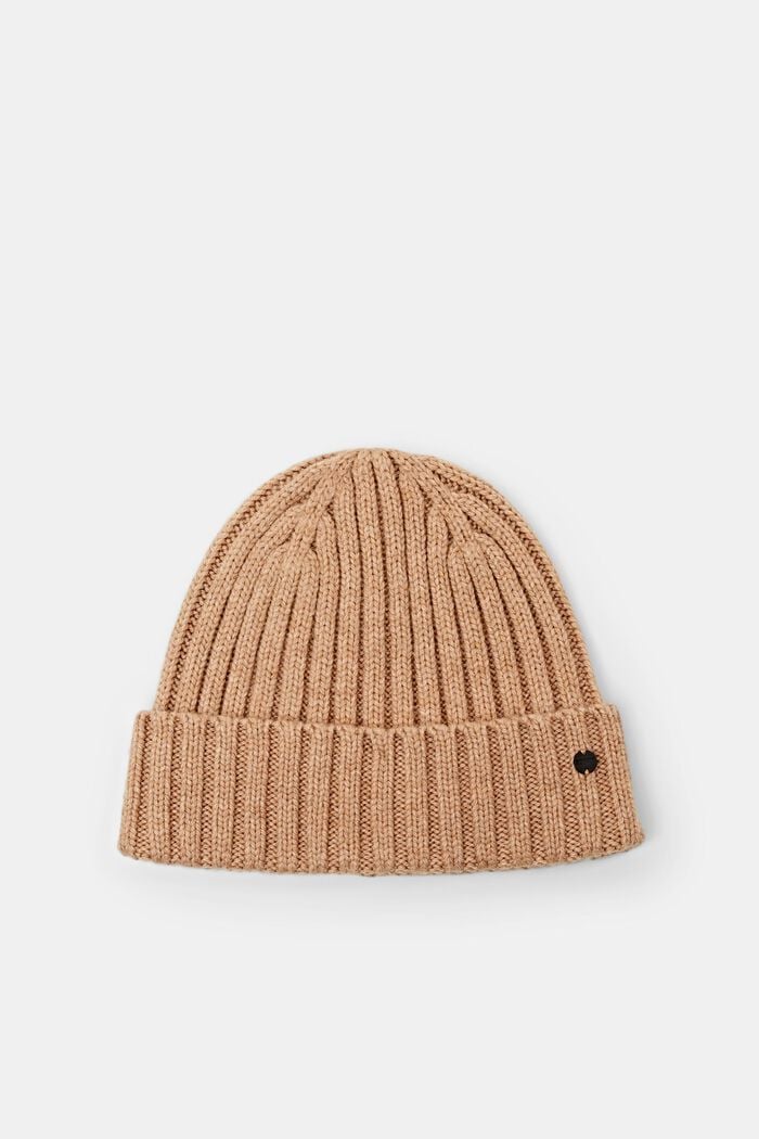 Beanie aus grobem Rippstrick