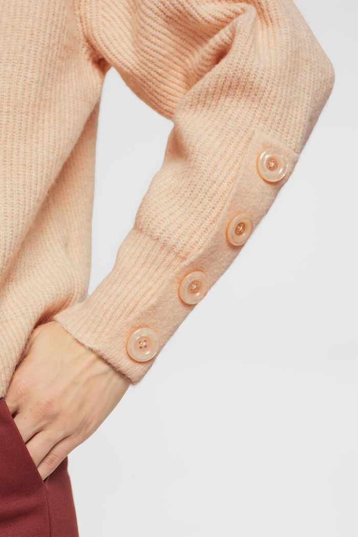 Mit Wolle: Zopfstrick-Pullover