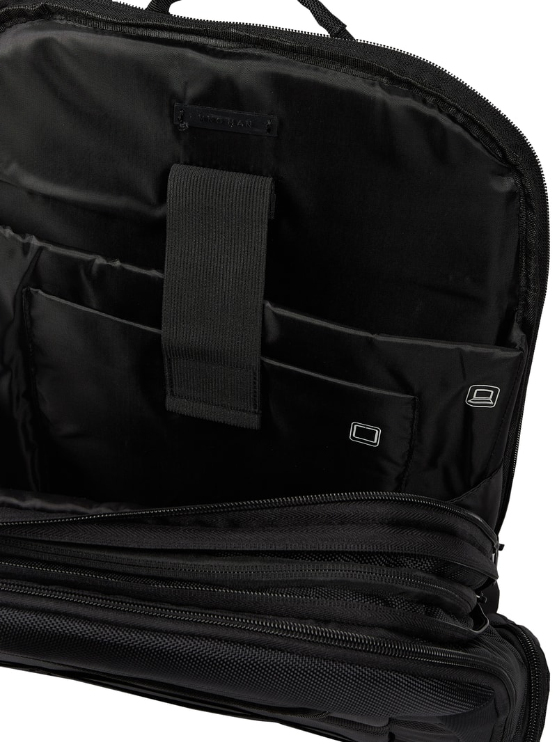 Rucksack mit Laptopfach in schwarz