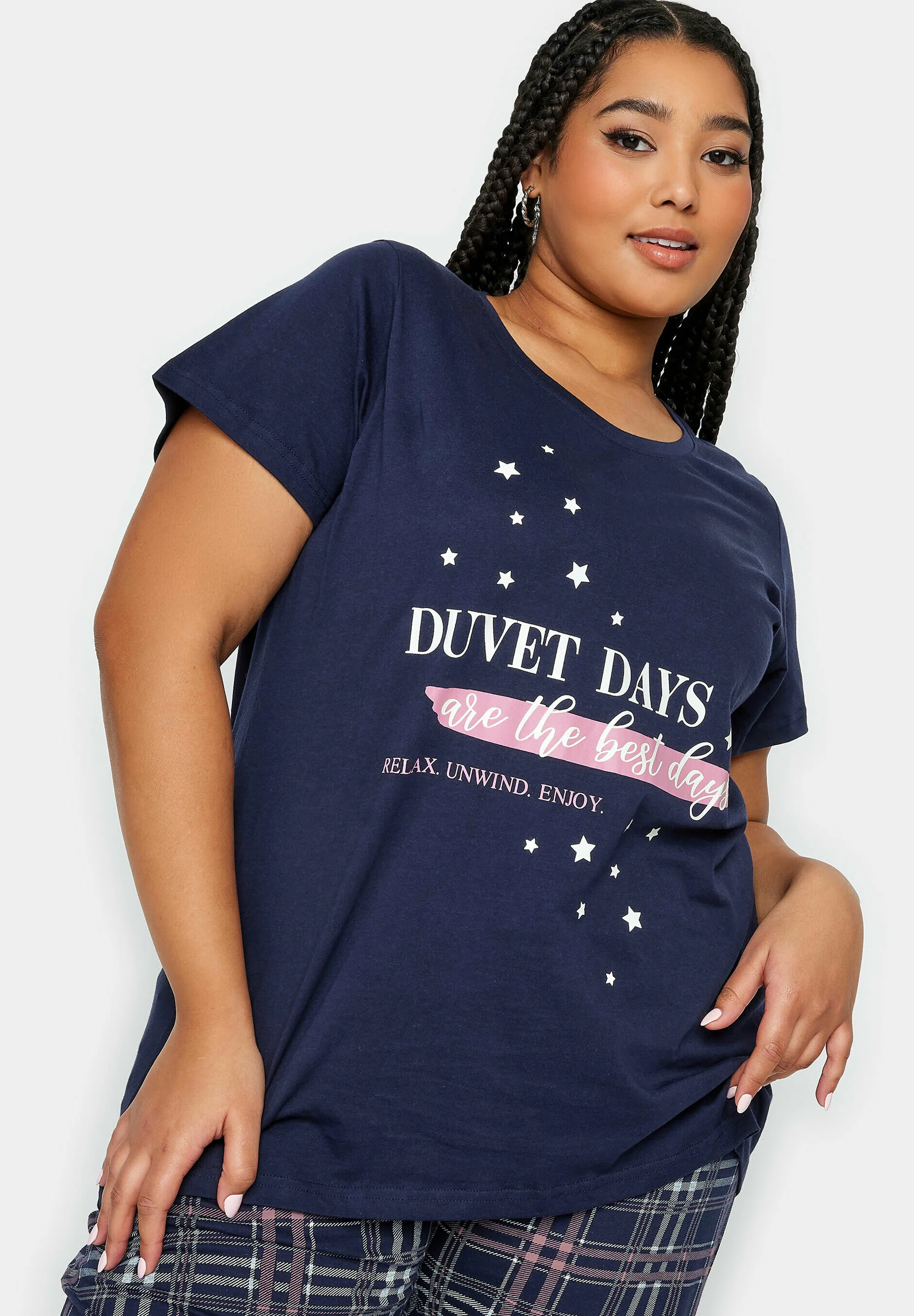 Conjunto de pijama con eslogan de Yours Clothing DUVET DAYS