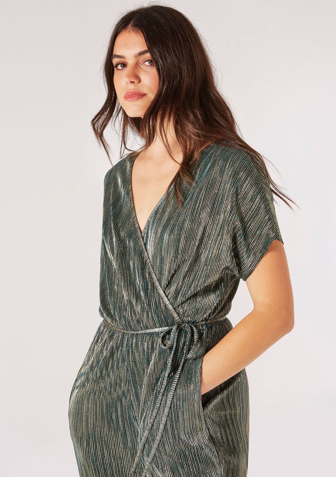 Apricot Jumpsuit Plisse Lurex Jumpsuit (2-tlg., mit Bindeband) in Wickeloptik