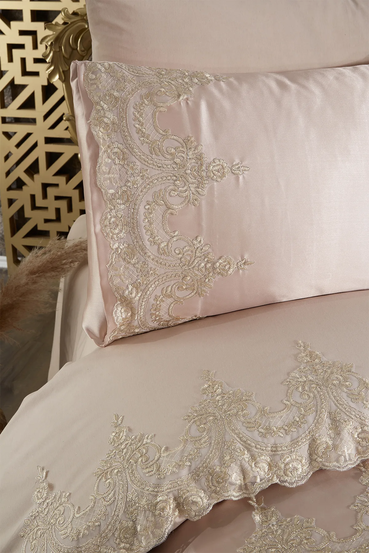 Çeyiz Diyarı  Französisch geschnürtes Diana-Brautset, 7-teilig, Beige