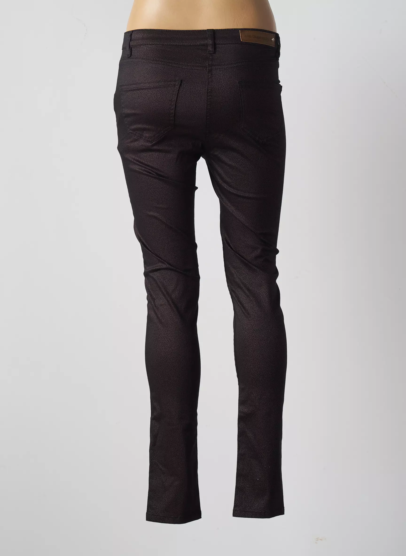 Julie Guerlande Pantalons Slim Femme couleur noir