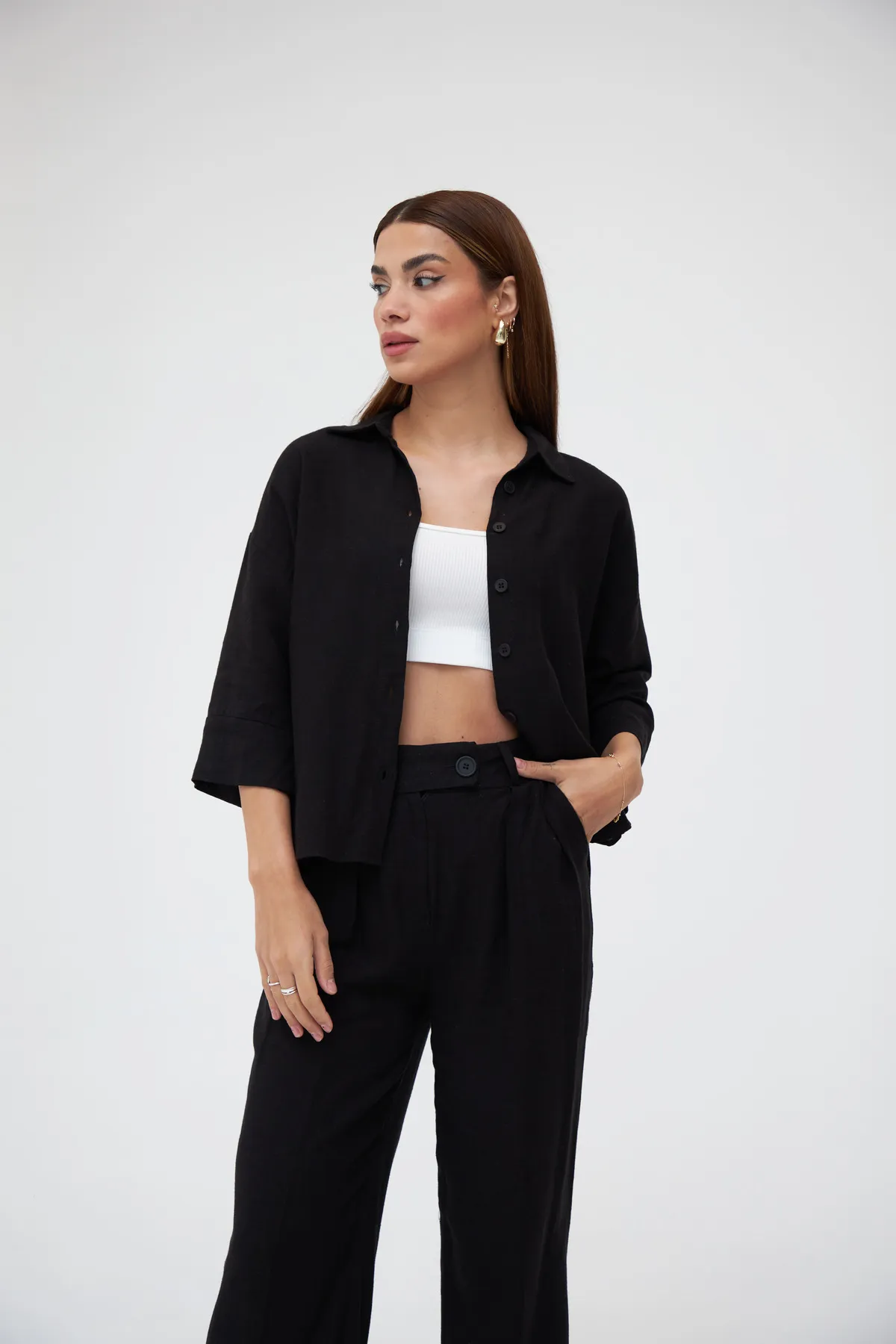 Laluvia  Schwarzes Hemd-Hosen-Doppelset aus Leinen