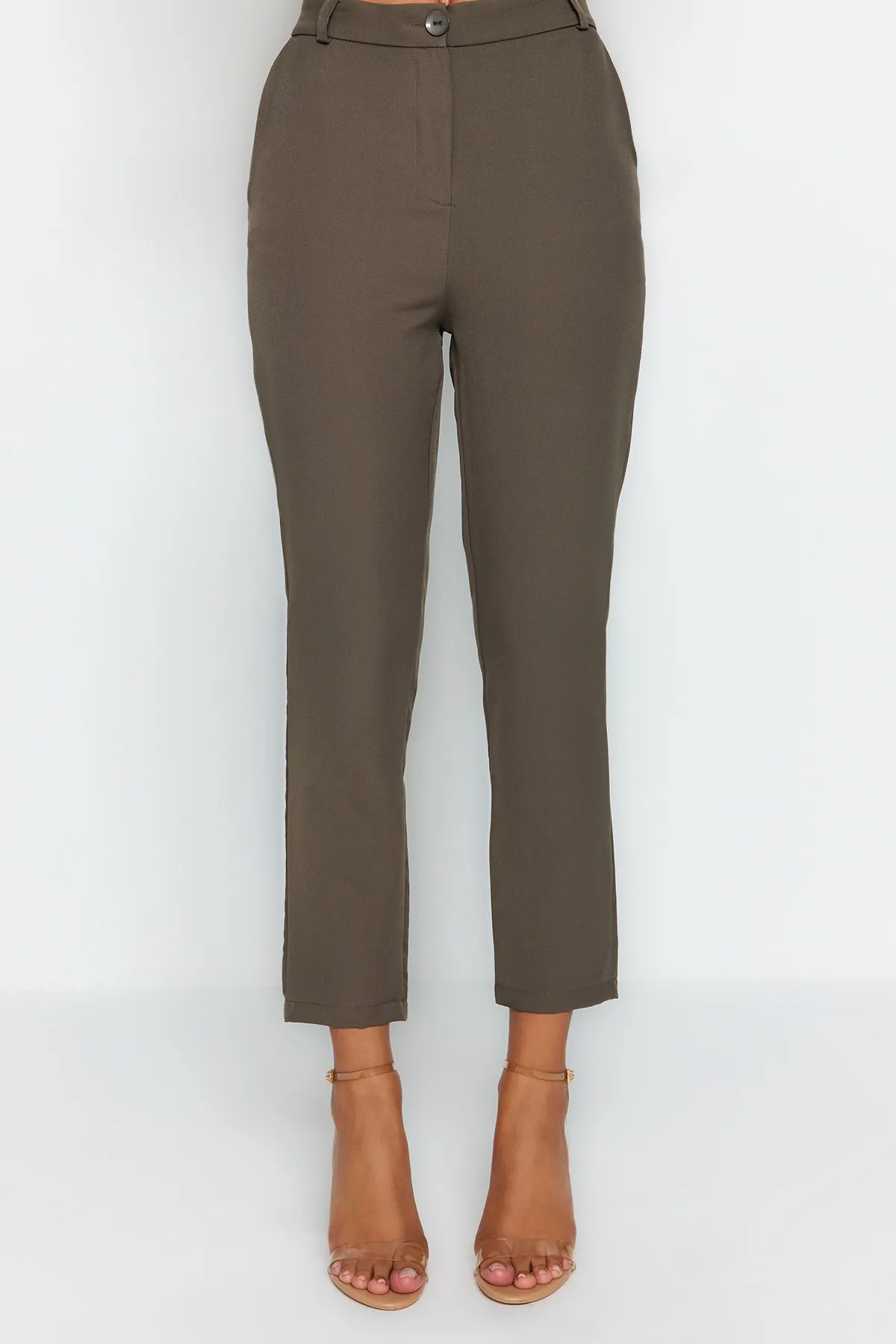 Trendyol Collection  Dunkle Anthrazit-Basic-Zigaretten-Webhose mit schmalem Beinschnitt TWOSS19ST0038