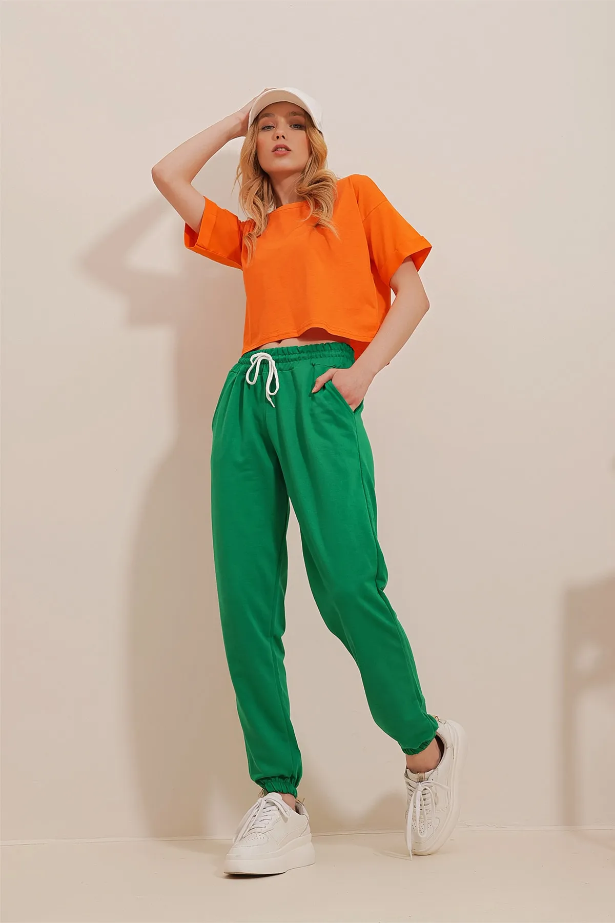 Trend Alaçatı Stili  Jogginghose - Grün - Jogger