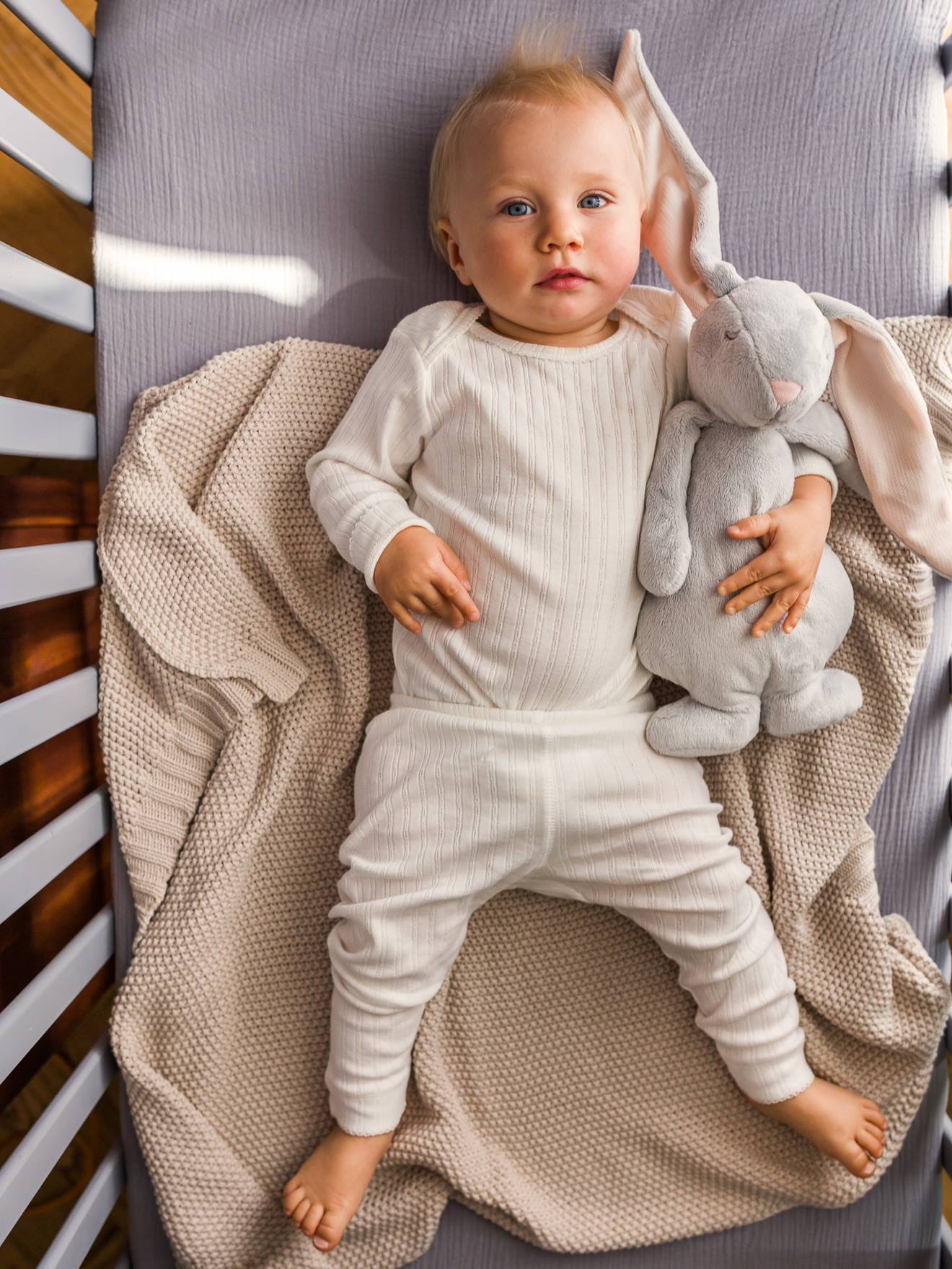 Veilleuse peluche MOONIE Lapin bleu