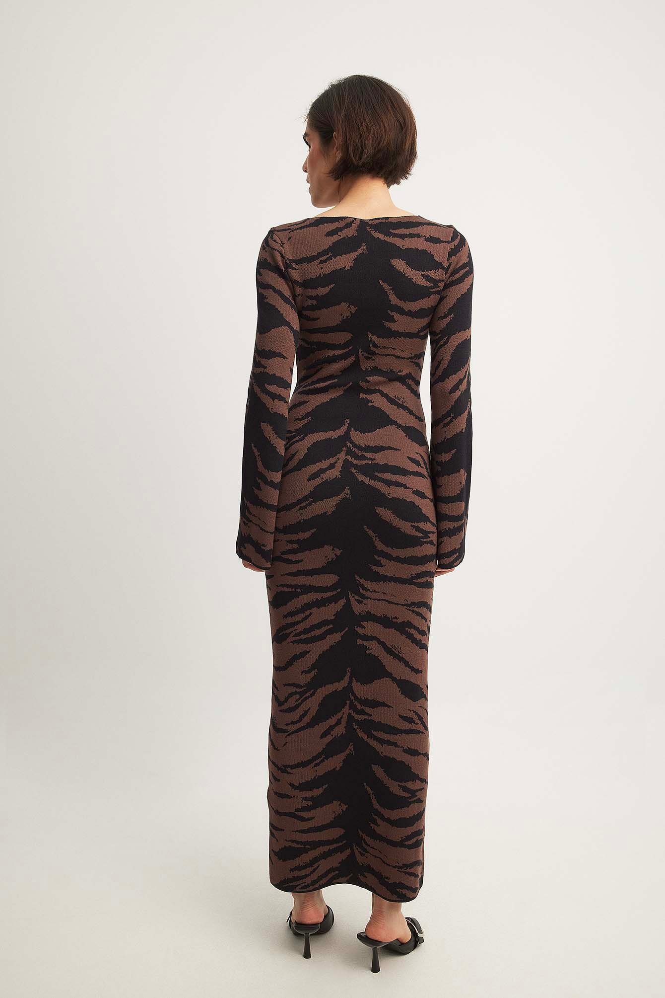 Maxi-Strickkleid mit weiten Ärmeln