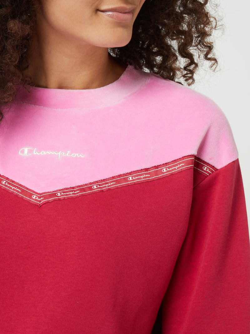 Regular Fit Sweatshirt mit Kontrasteinsatz in kirschrot