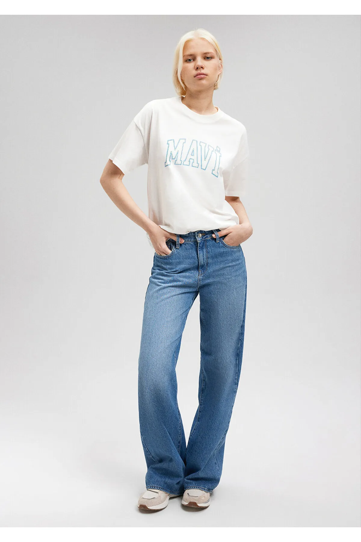 Mavi  Weißes T-Shirt mit Logo-Print, reguläre Passform / normaler Schnitt 1611193-81964