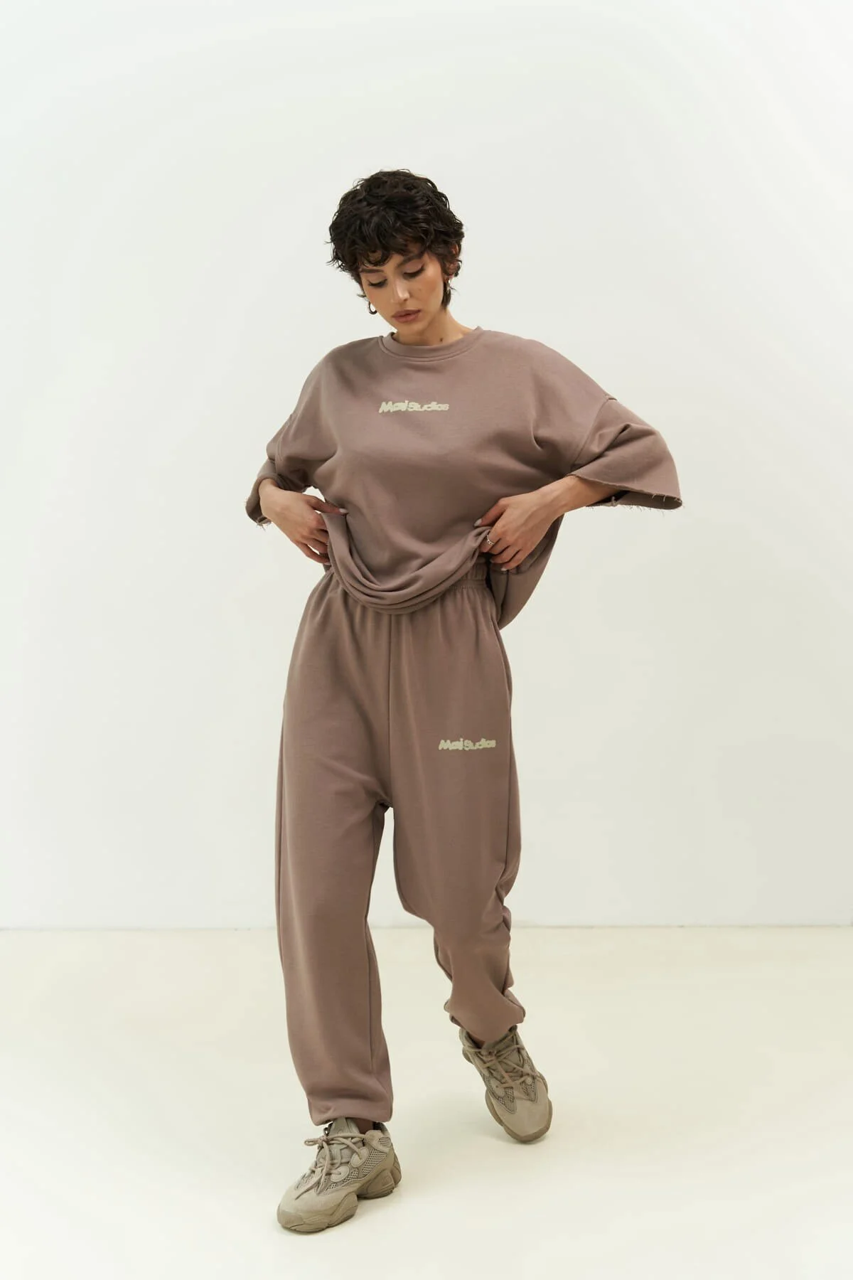 MAİ COLLECTİON  Manno – Graues T-Shirt-Trainingsanzug-Set