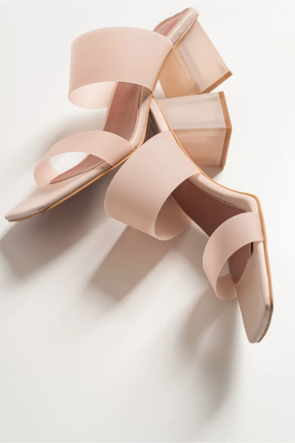 LuviShoes  Transparente Damen-Hausschuhe mit Hautabsatz 123