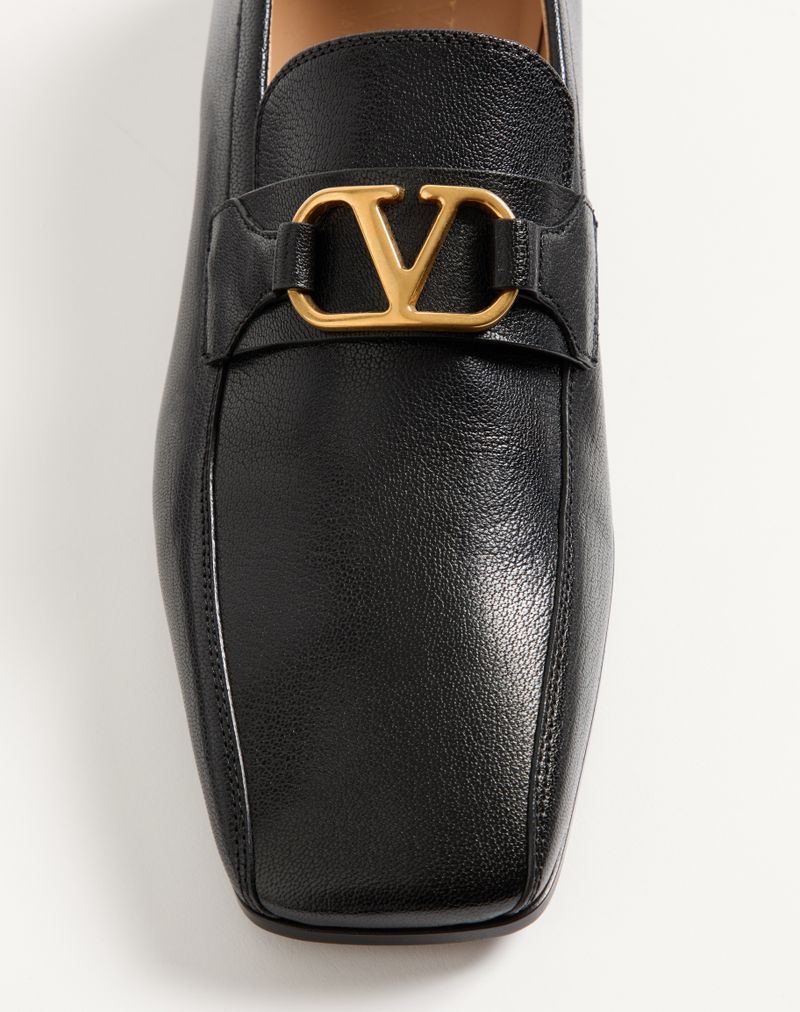 Mocassim infantil com assinatura VLogo