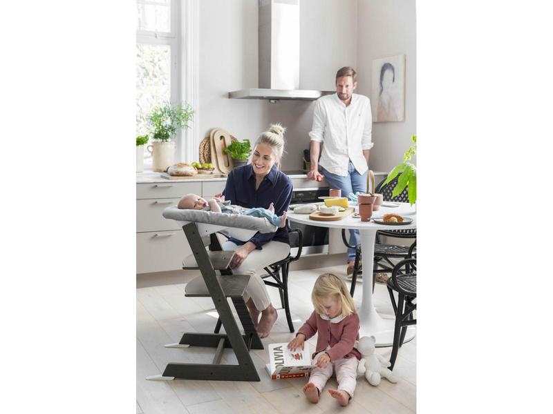 Chaise Tripp Trapp Gris Brume avec Newborn Set