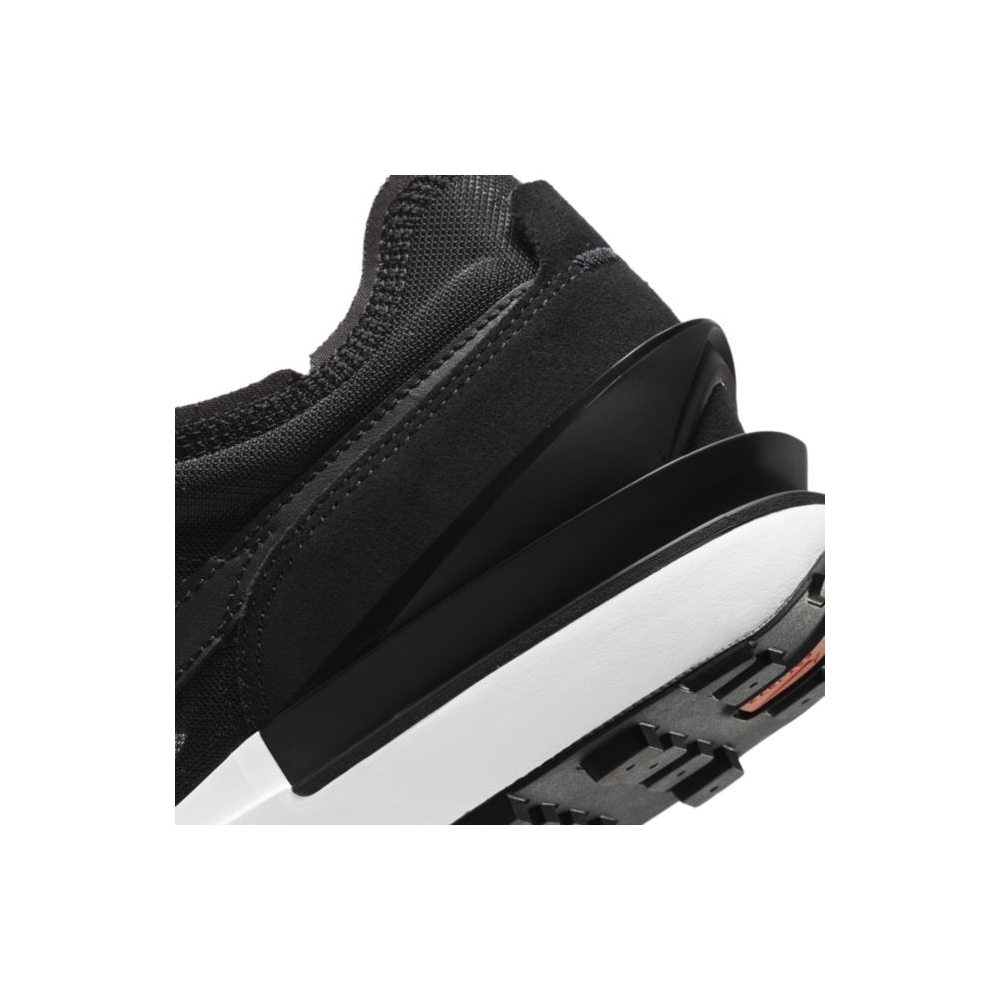Nike Waffle One DA7995-001 / schwarz