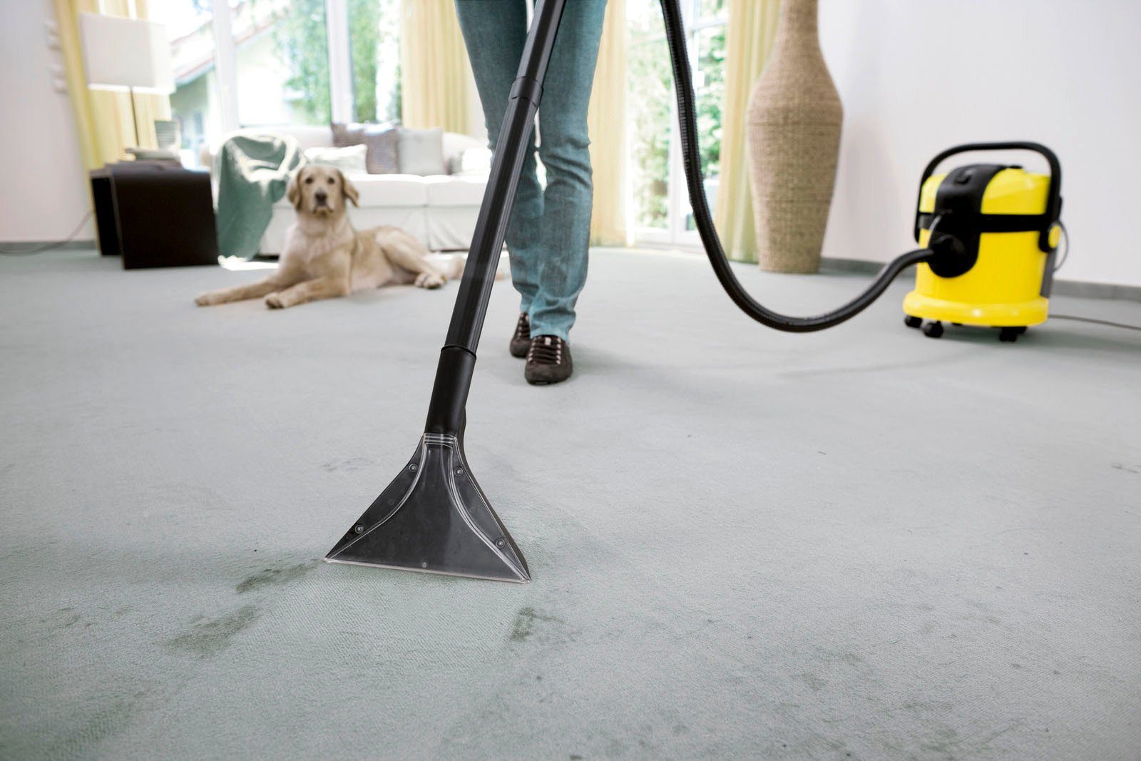 KÄRCHER Wasch-Sauger SE 4002, 1400 W, 2-in-1 Comfort-System, 3-in-1-Bügelgriff, mit Waschdüse für Polster