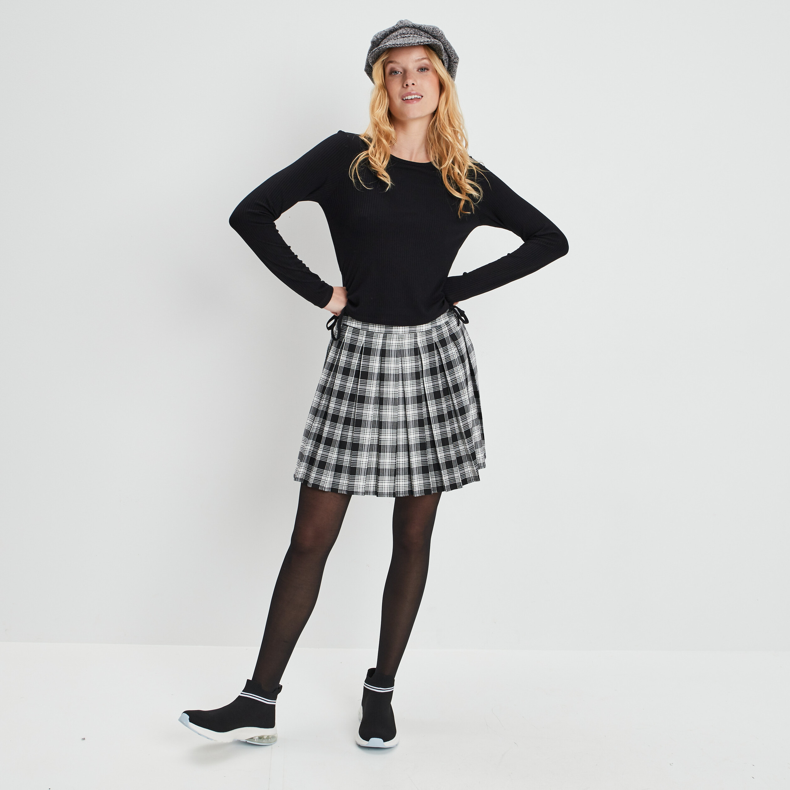 Jupe courte plissée noir femme | La Halle