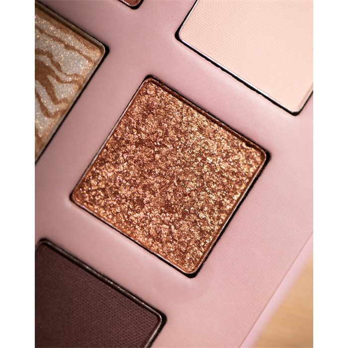 Daring Nude Eyeshadow Palette
