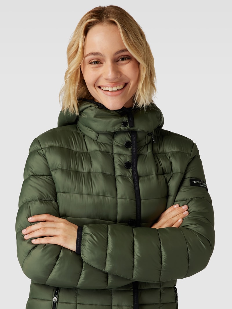Steppjacke mit Kapuze Modell 'LAURA MAY' in olivgrün