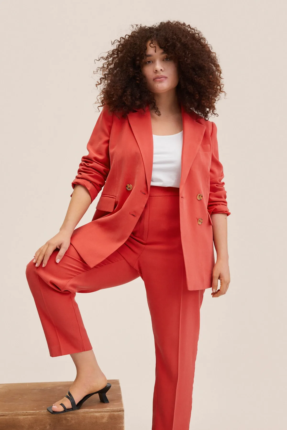 MANGO  27065749 Frau / Mädchen Erdbeere