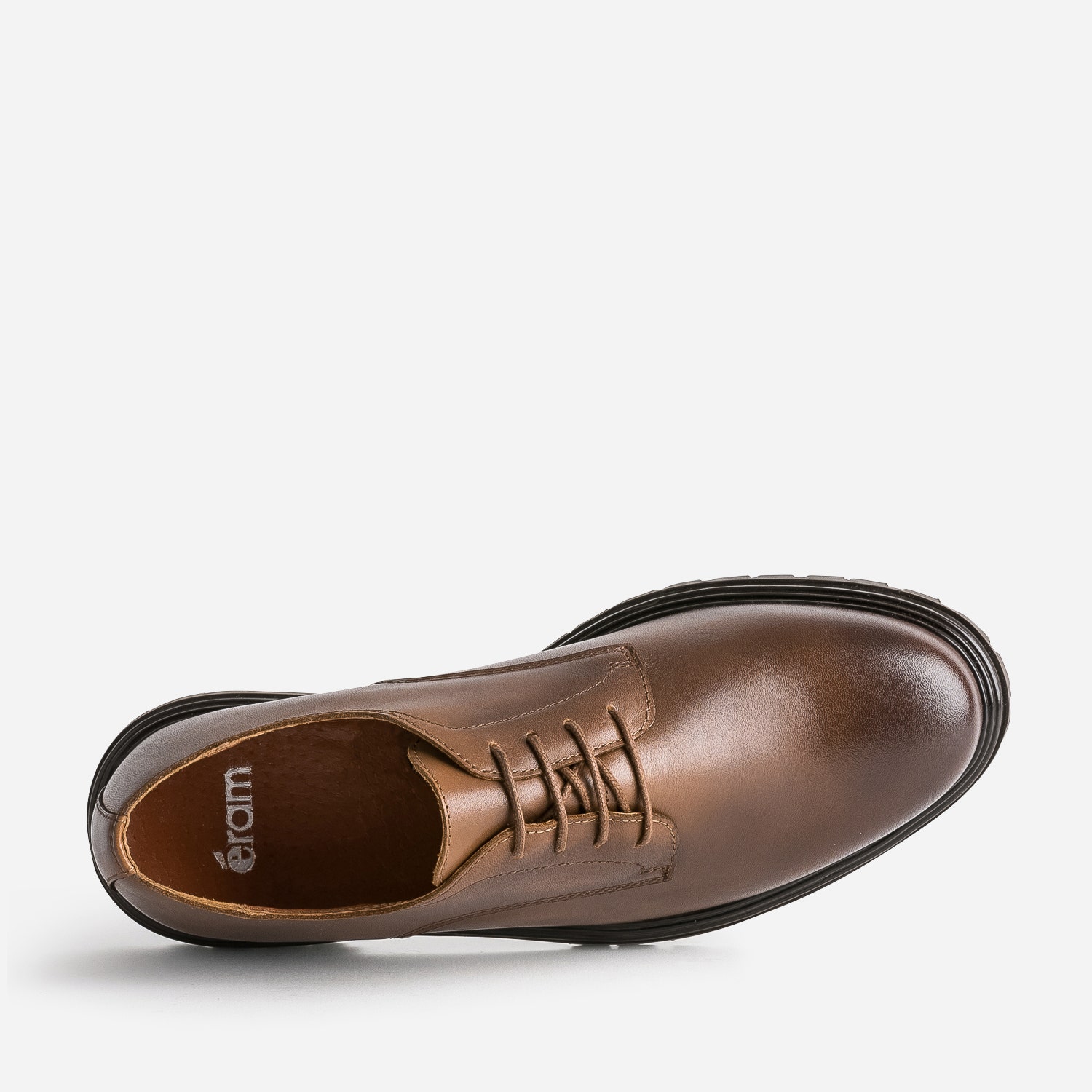 Derby cognac en cuir semelle crantée