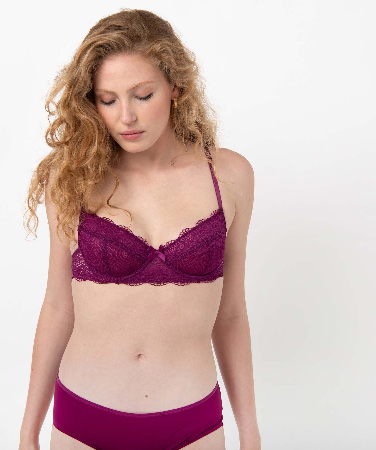 Soutien-gorge forme corbeille en dentelle femme violet | GEMO