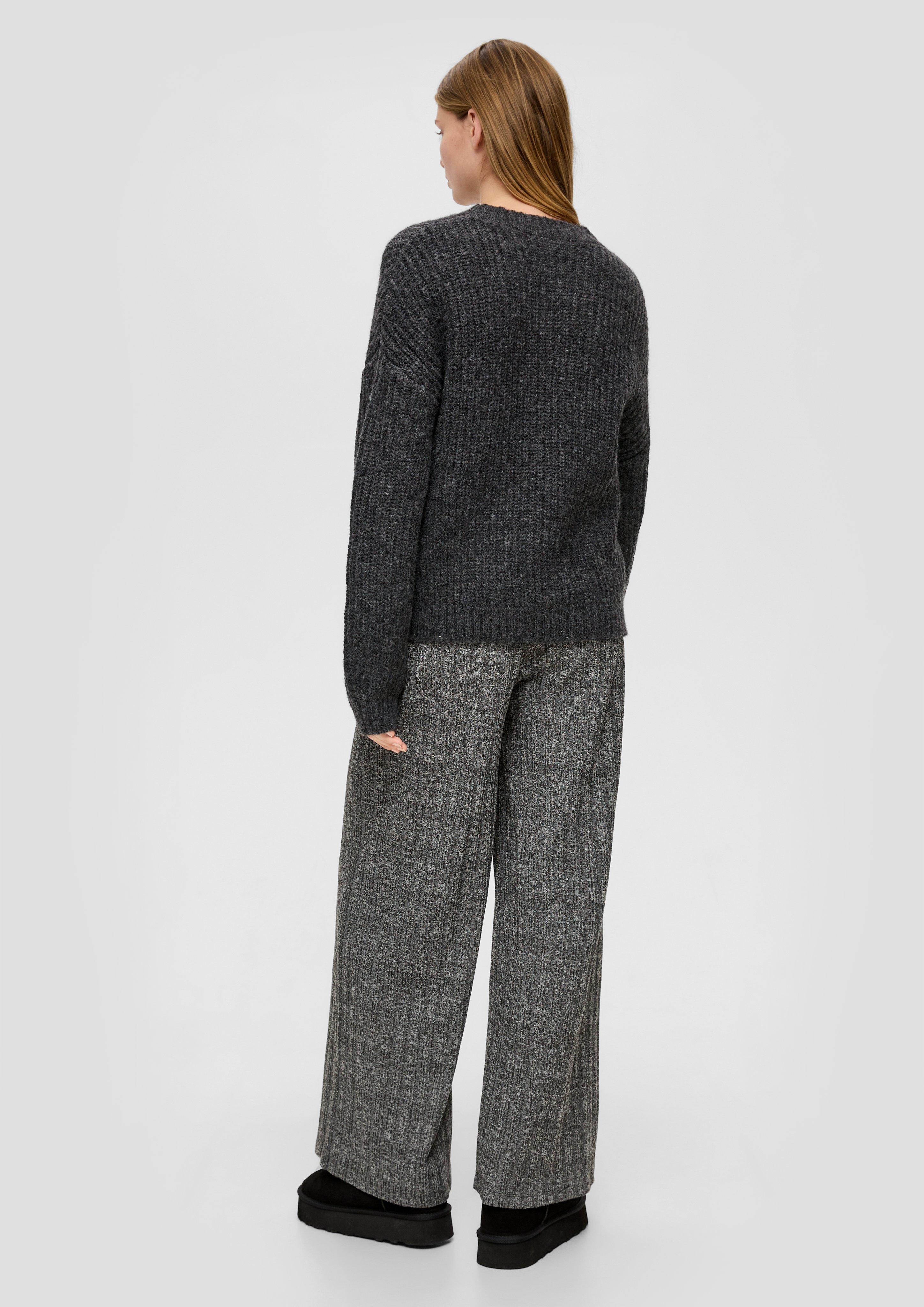 Strickpullover mit überschnittenen Schultern  2151098-99W0