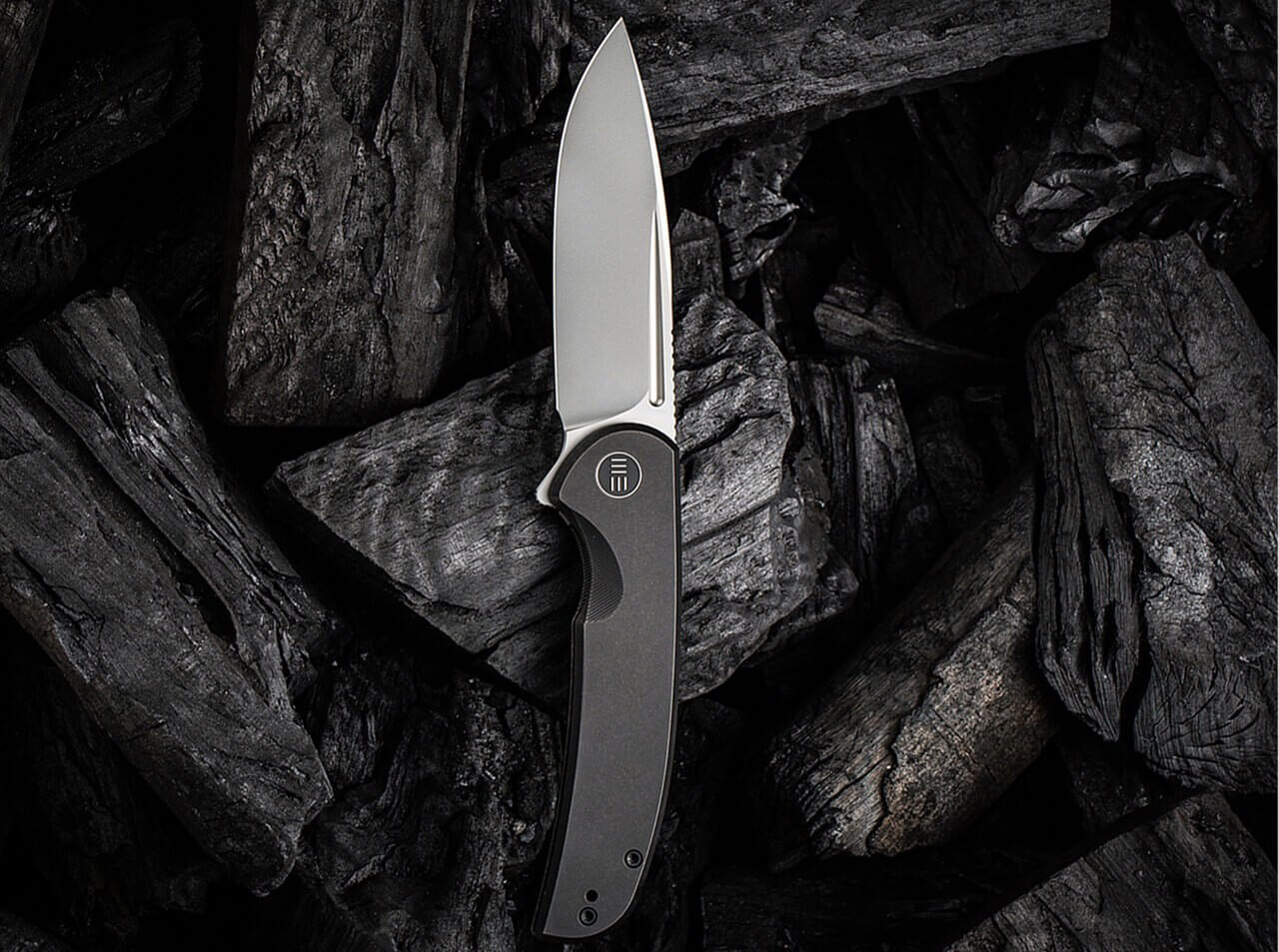 Beacon Titanium Black