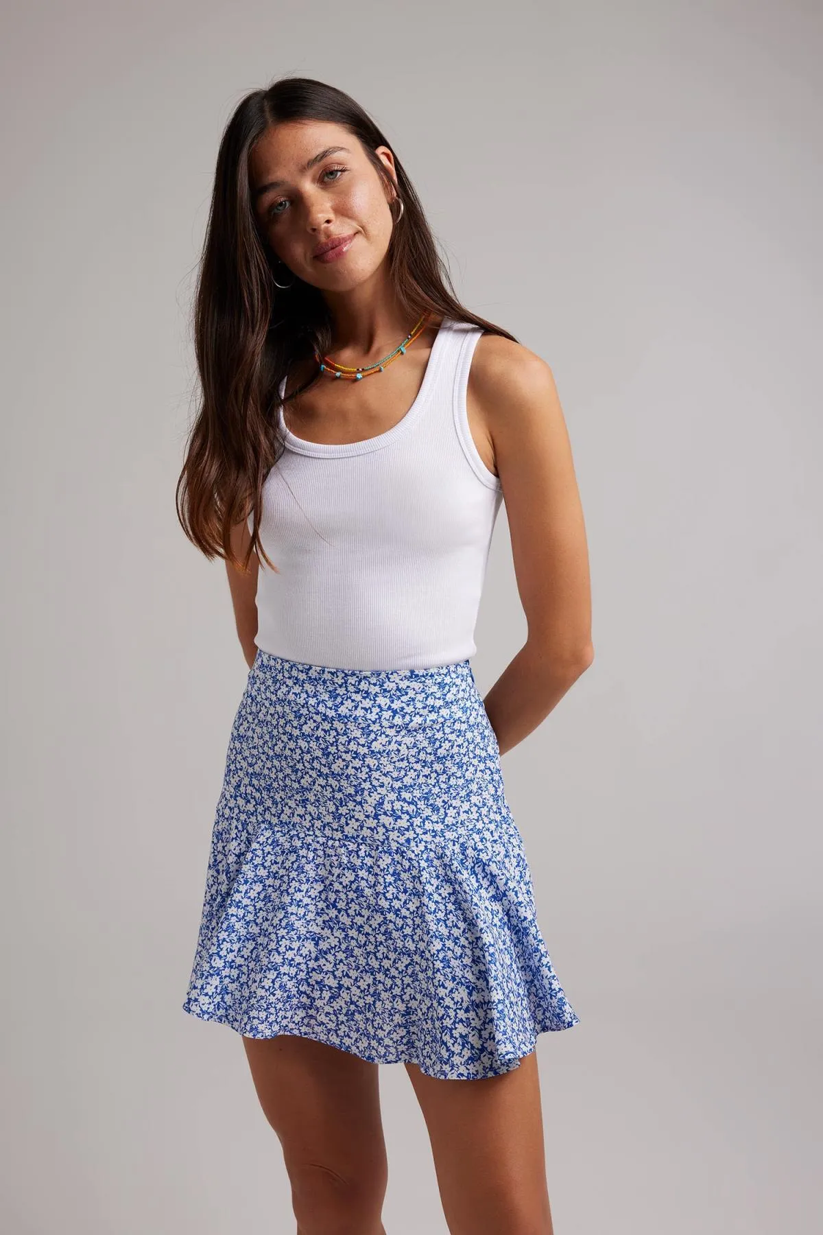 DeFacto  Tailliertes, geripptes Camisole-Tanktop mit U-Ausschnitt A1665ax23sm
