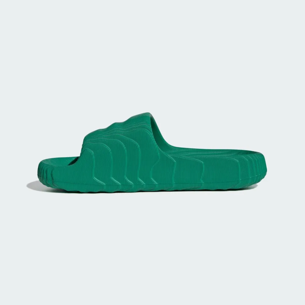 adidas Adilette 22 IF3661 / grün