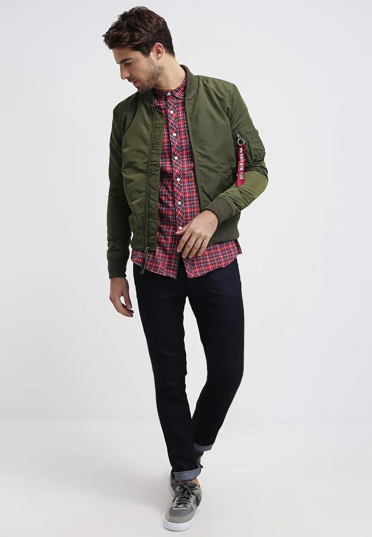 Chaqueta bomber Alpha Industries MA-1 TT