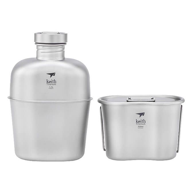 Titan Canteen Feldflasche m. Becher u. Tasche