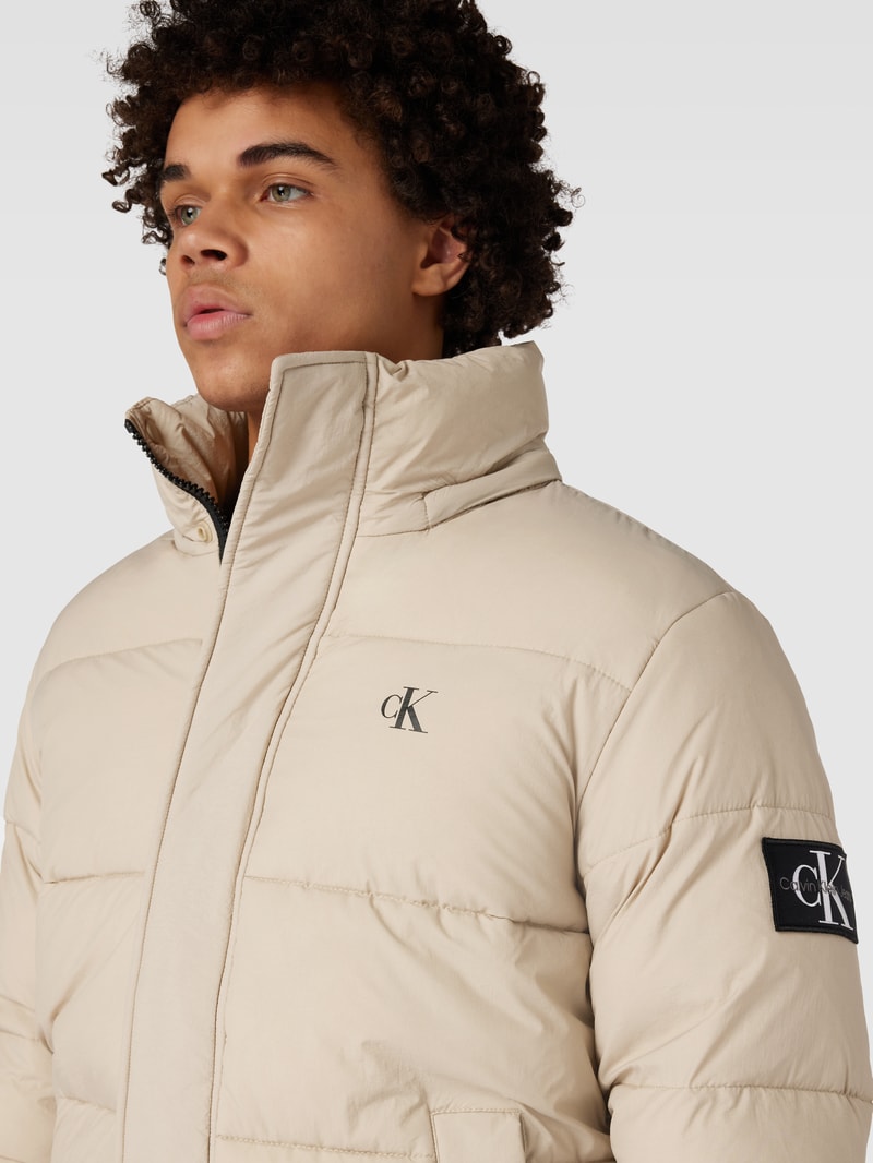 Jacke mit Label-Print in taupe
