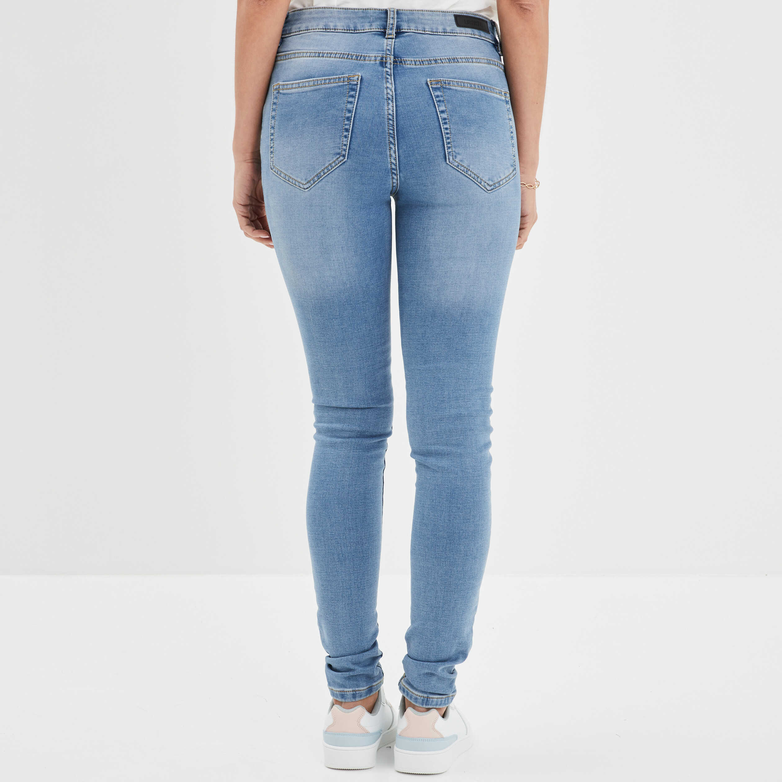 Jeans slim détails zippés denim stone femme | La Halle