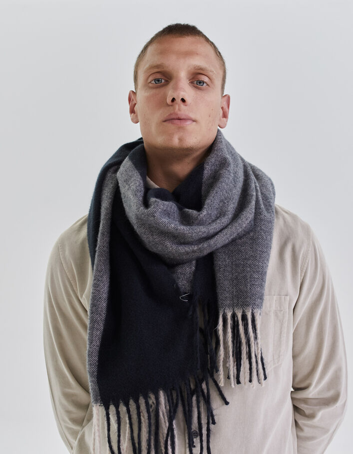 Echarpe grise lignes noires et motif chevrons Homme
