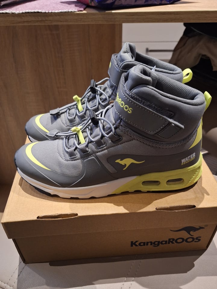 Kangaroos Sneakers 
