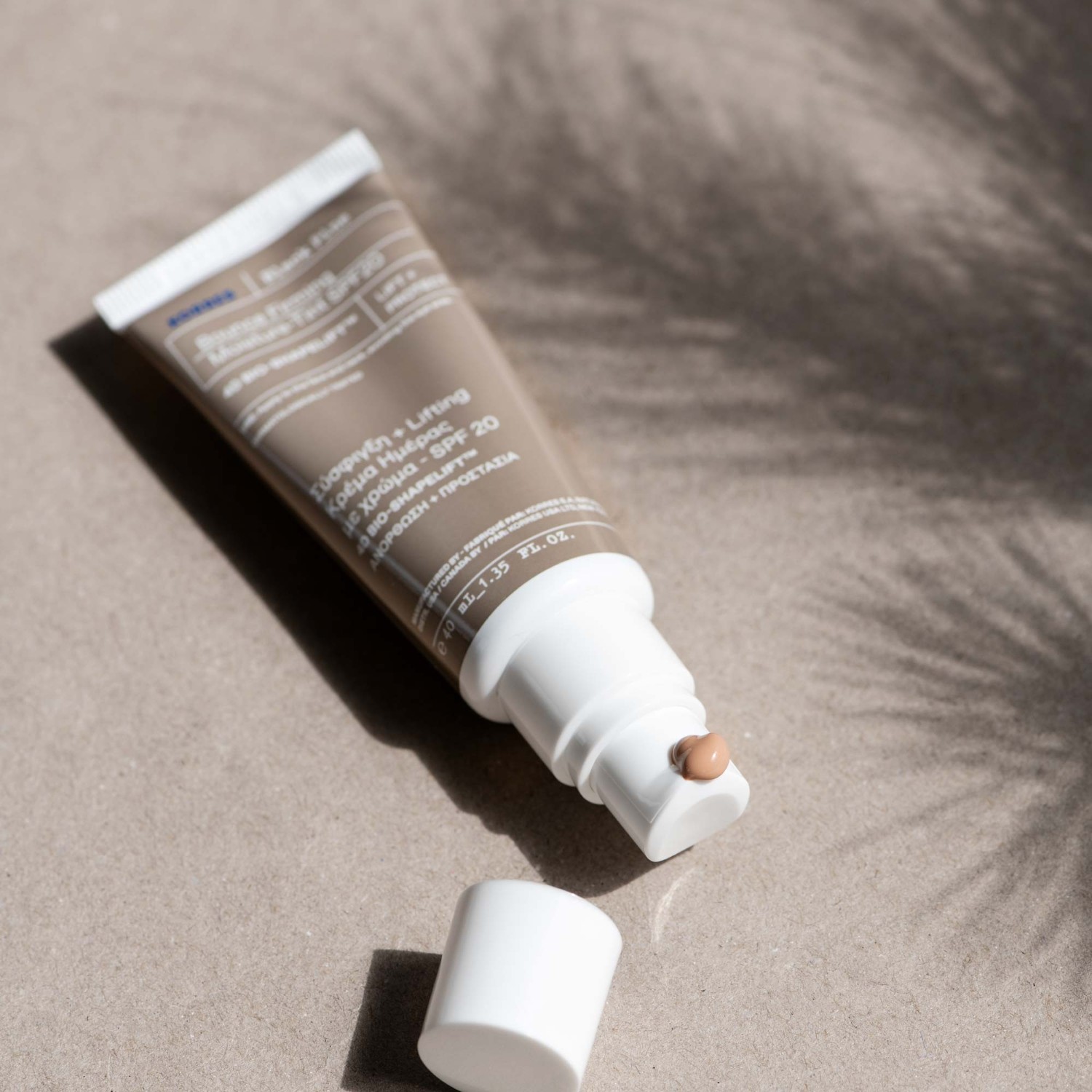 KORRES Black Pine Bounce Crema hidratante reafirmante con color SPF 204D BIO-¬SHAPELIFT™