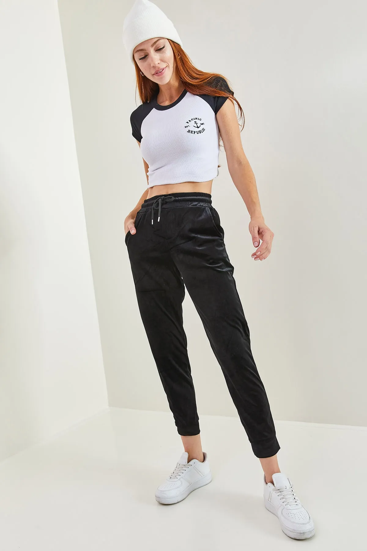 Bianco Lucci  Damen-Jogginghose aus Perlensamt 1530